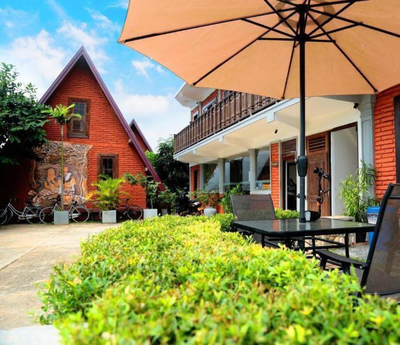 D Family Resort Анурадхапура Екстериор снимка