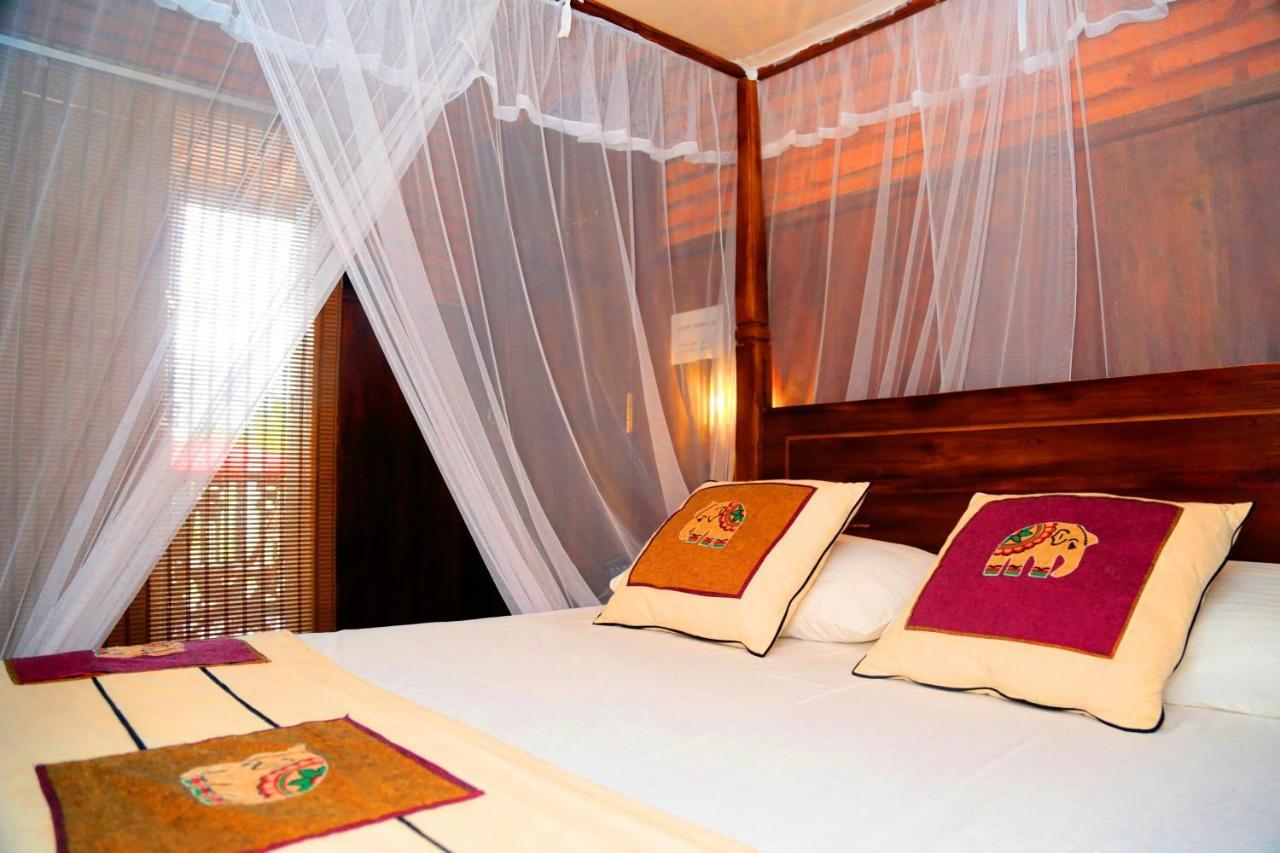 D Family Resort Анурадхапура Екстериор снимка